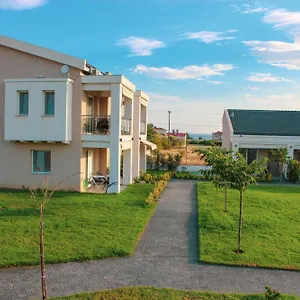 Bianco Mare Studios-apartments Aparthotel